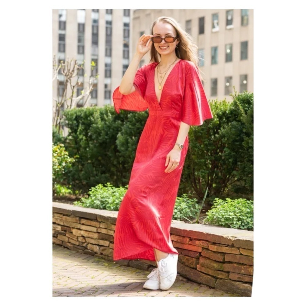 Fe Noel x Target Red Batwing Sleeve Midi Dress V Neck Size 14